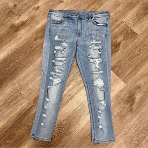 American Eagle Highly Distressed Jegging A3